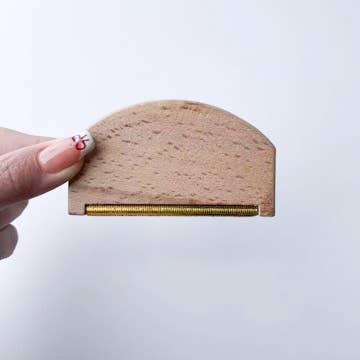 Plastic-Free Compact Lint Remover